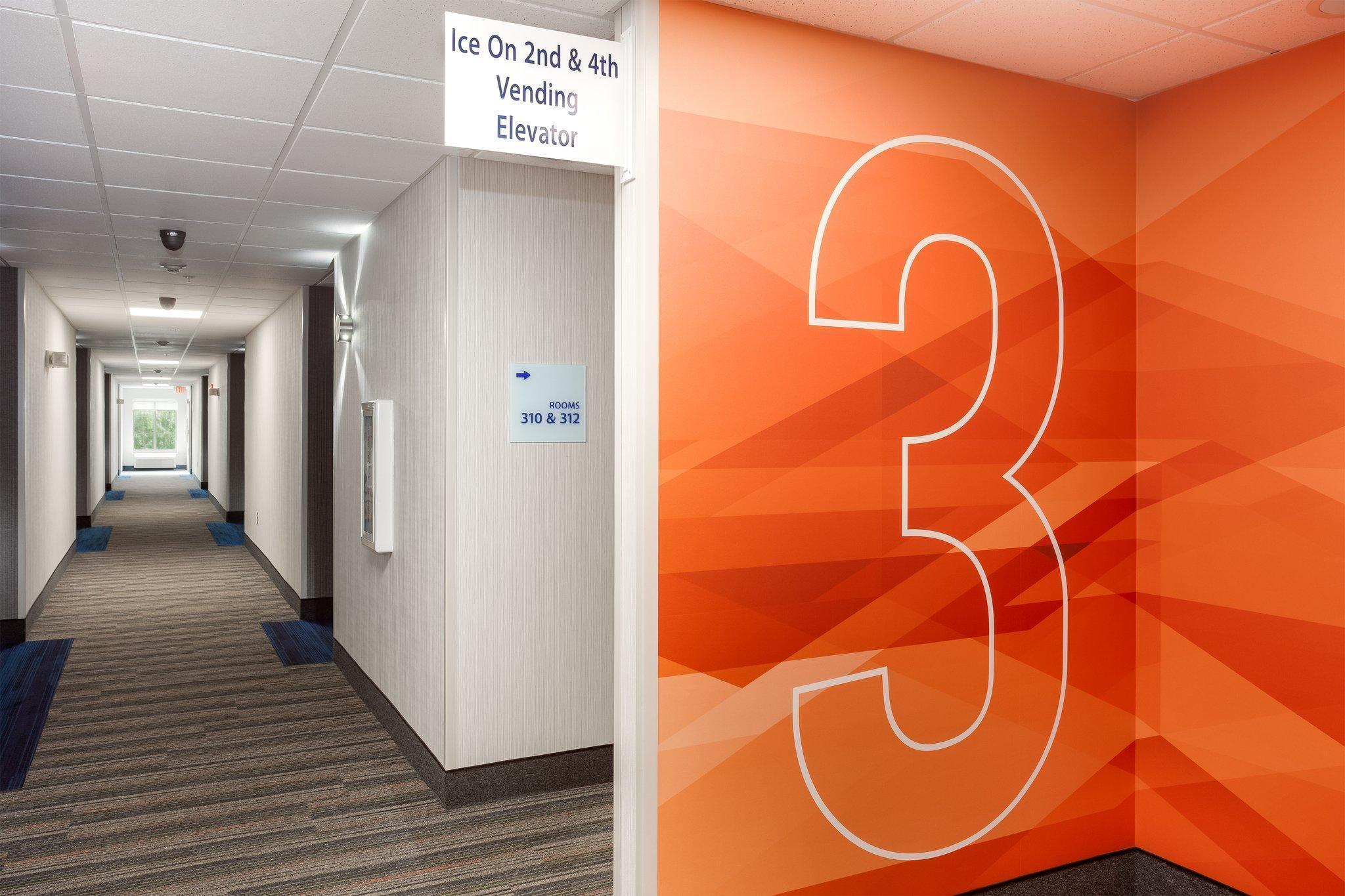 Holiday Inn Express Haskell-Wayne Area By Ihg Buitenkant foto