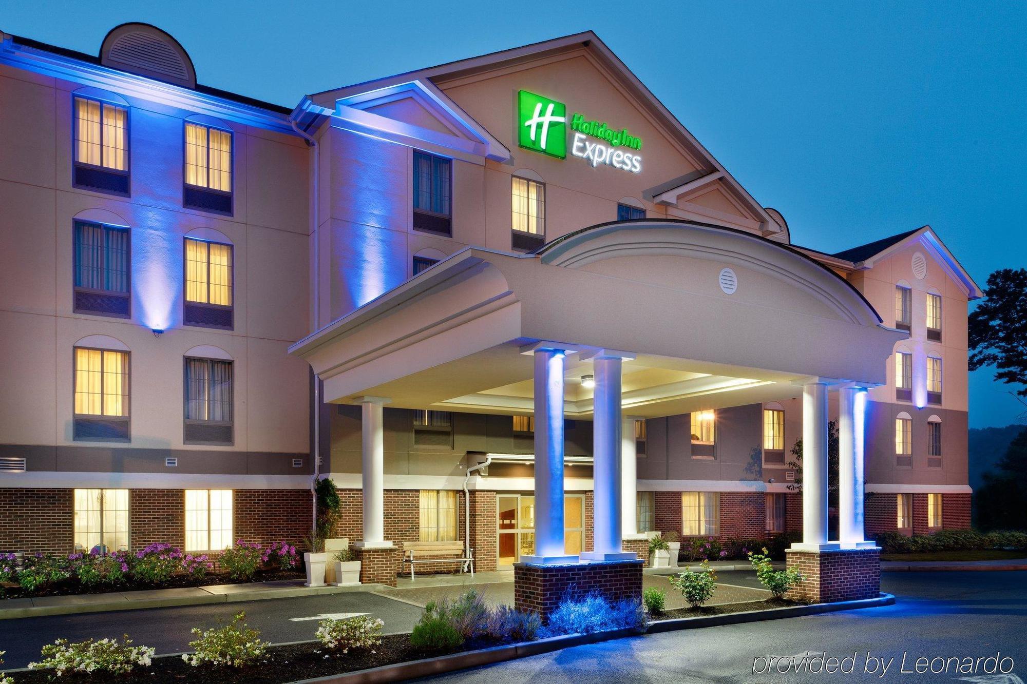Holiday Inn Express Haskell-Wayne Area, An Ihg Hotel Buitenkant foto